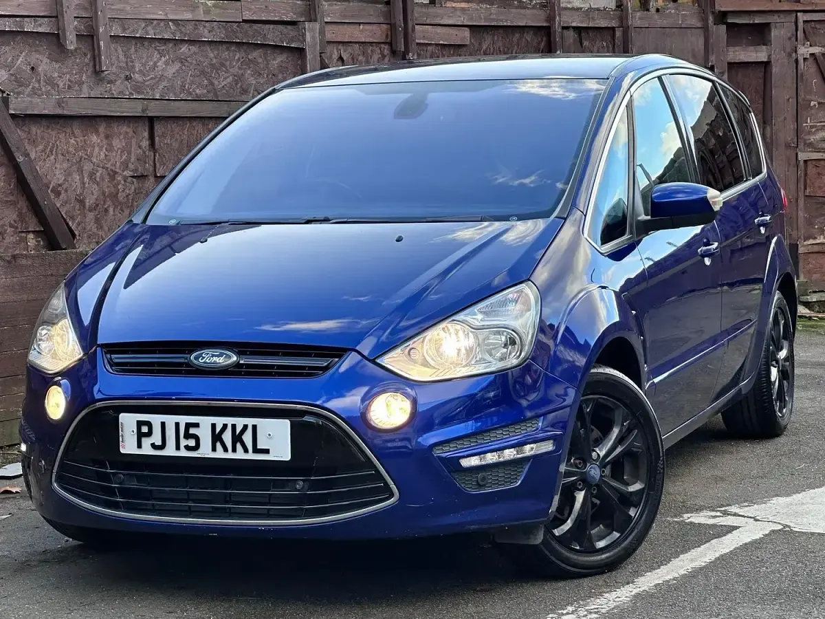 Used Ford S-MAX Titanium 2015 Blue MPV