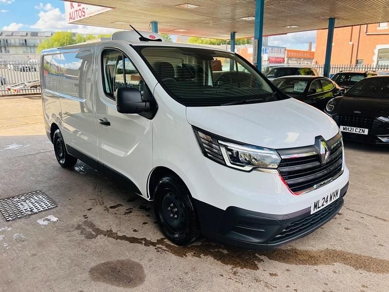 White Used 2024 Renault Trafic Van | £22,845 (Expensive) - Image 1/4