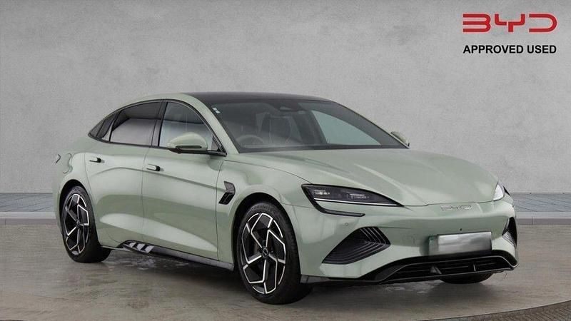 Green Used 2025 BYD Seal Sedan | £33,790 (Good price) - Image 1/2