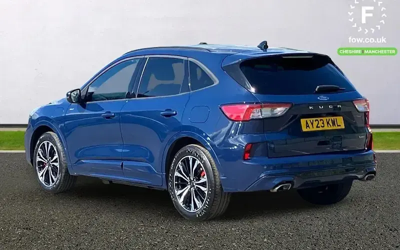 Usado Ford Kuga ST-Line X 225 CV (165 kW) 2023 Azul SUV