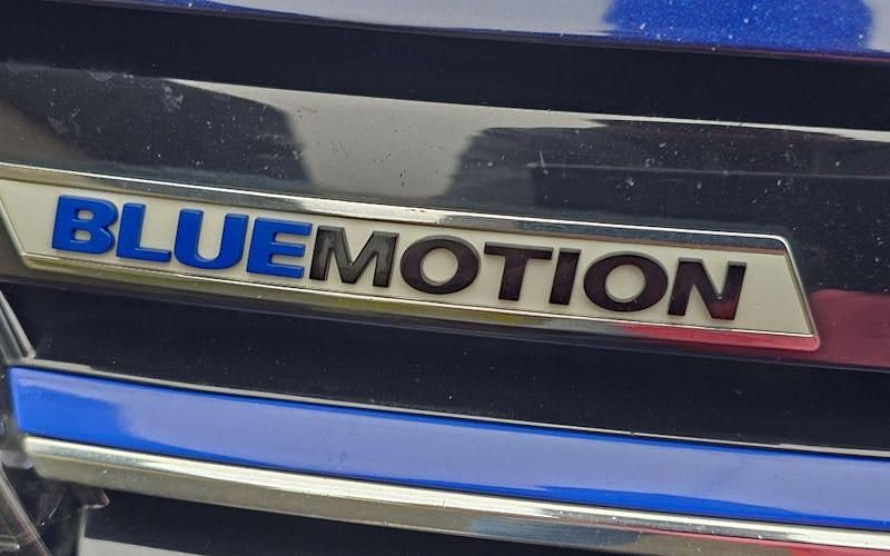 Used VW Golf VII SE 131 HP (96 kW) 2018 Blue Hatchback