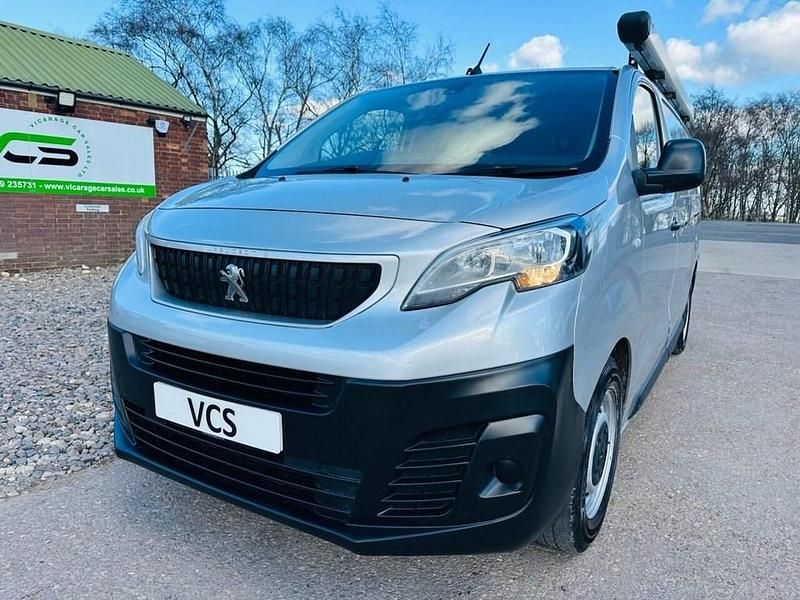 Used Peugeot Expert 2019 Silver Van