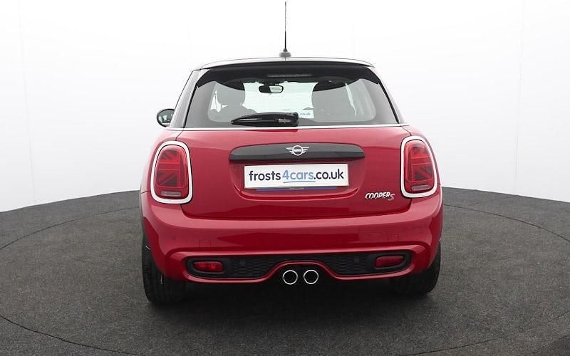 Used Mini Cooper S Classic 192 HP (141 kW) 2020 Red Hatchback