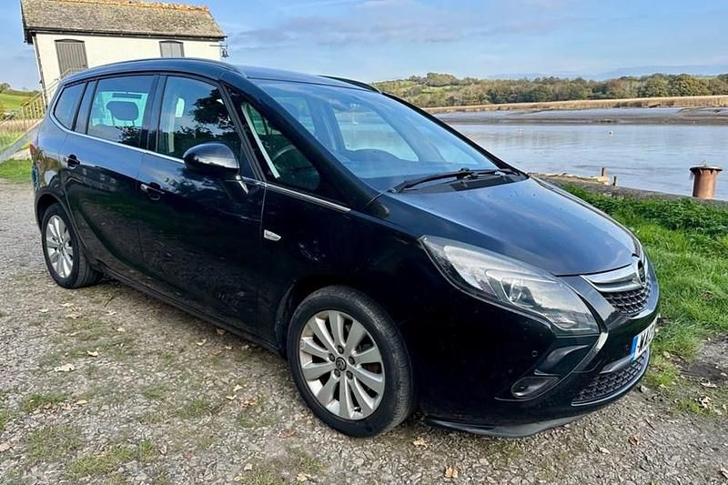 Black Used 2013 Vauxhall Zafira Tourer MPV | £3,995 (Fair price) - Image 1/1