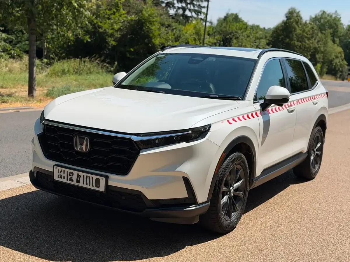 Used Honda CR-V Elegance 184 HP (135 kW) 2024 White SUV