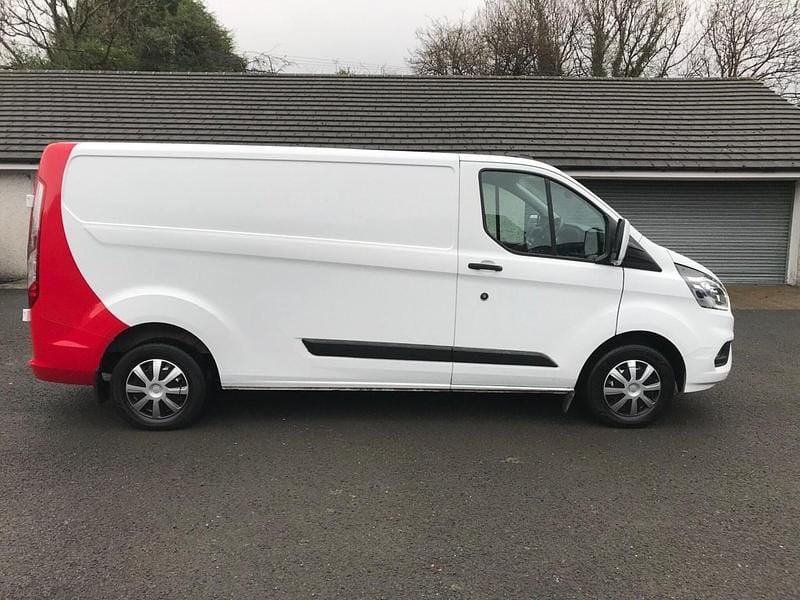 Usado Ford Transit Custom Trend 105 HP (77 kW) 2021 Branco Van