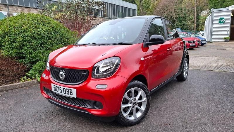 Red Used 2015 Smart ForFour Passion Hatchback | £6,295 (Fair price) - Image 1/2