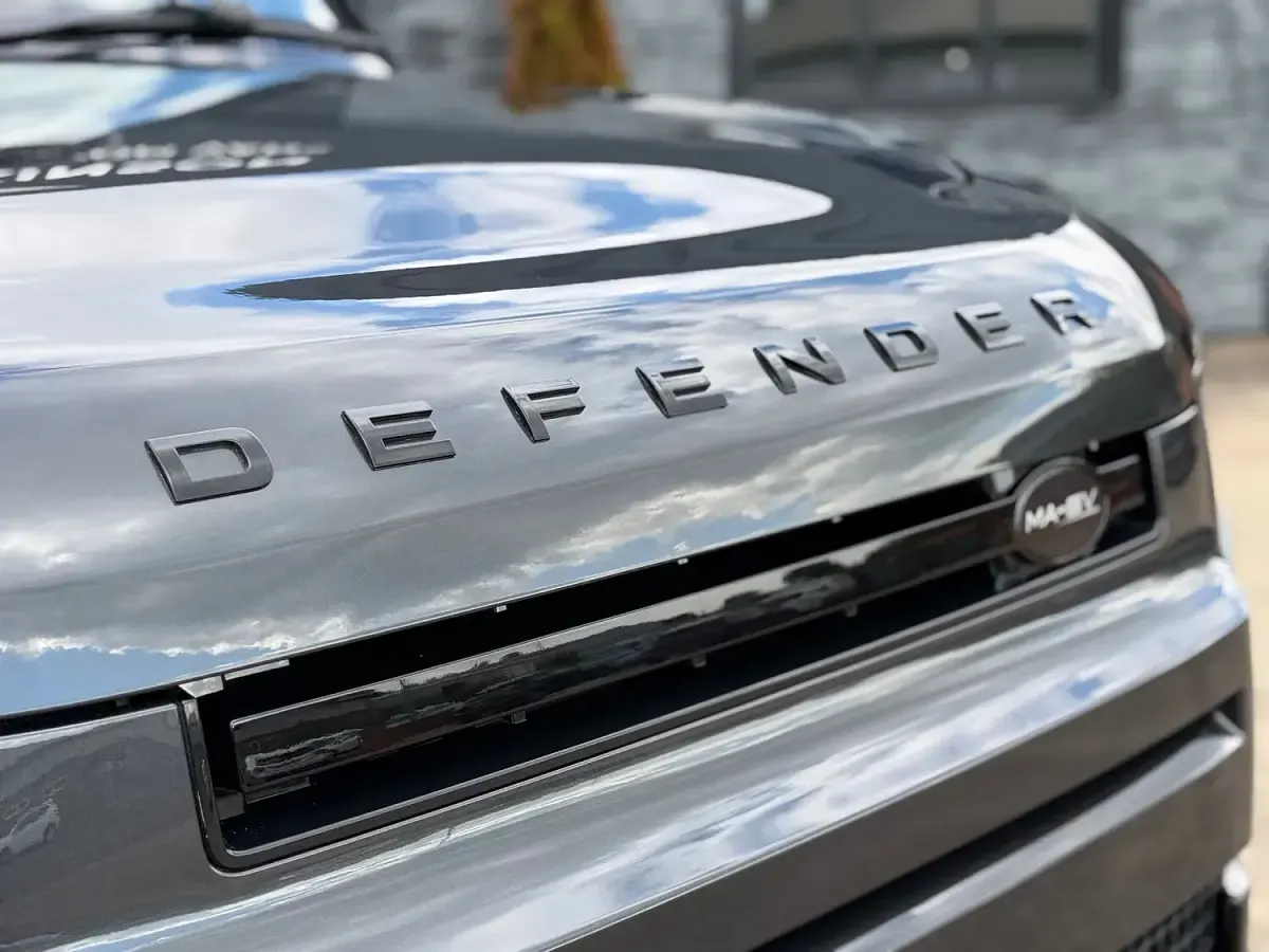 New Land Rover Defender SE Dynamic 2026 Carpathian grey SUV