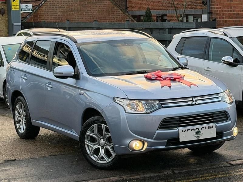 Used Mitsubishi Outlander P-HEV 2015 Blue Estate
