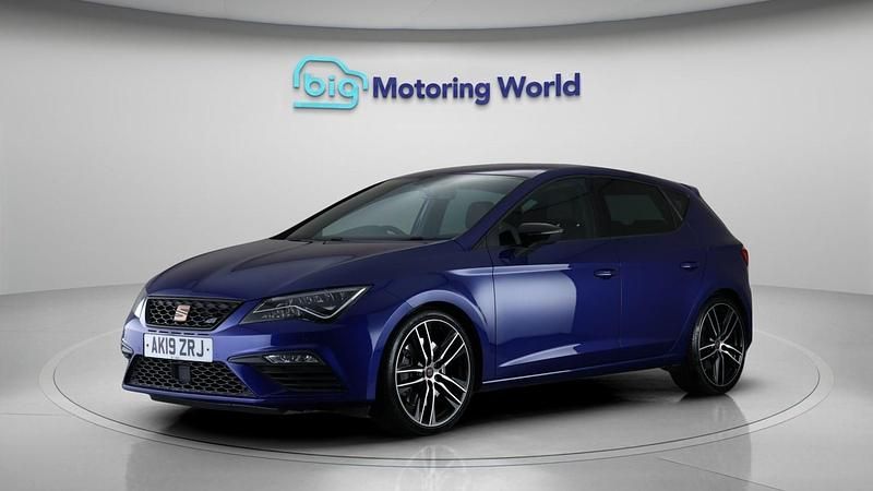 Used Seat Leon Cupra 290 290 HP (213 kW) 2019 Blue Hatchback