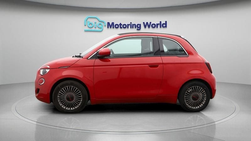 Used Fiat 500e Red 86 kW (118 HP) 2021 Red Cabriolet