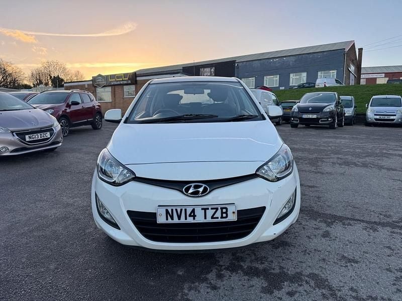 Used Hyundai i20 Active 2014 White Hatchback