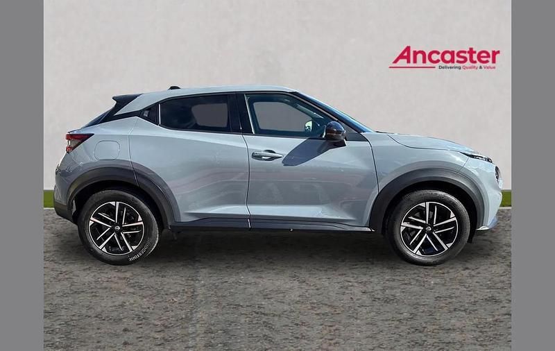 Used Nissan Juke N-Connecta 112 HP (82 kW) 2024 Grey SUV