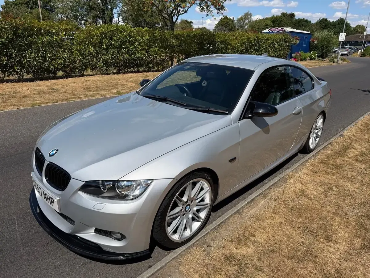 Used BMW 330 M Sport 268 HP (197 kW) 2007 Silver Coupe