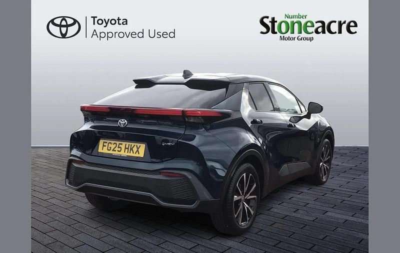Used Toyota C-HR Design 138 HP (101 kW) 2025 Blue SUV