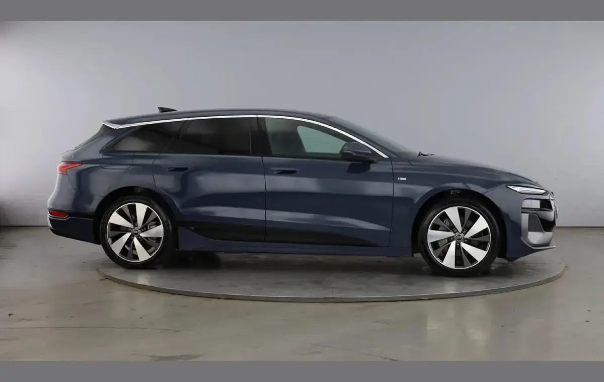 New Audi A6 e-tron S-Line 269 kW (367 HP) 2025 Blue Estate