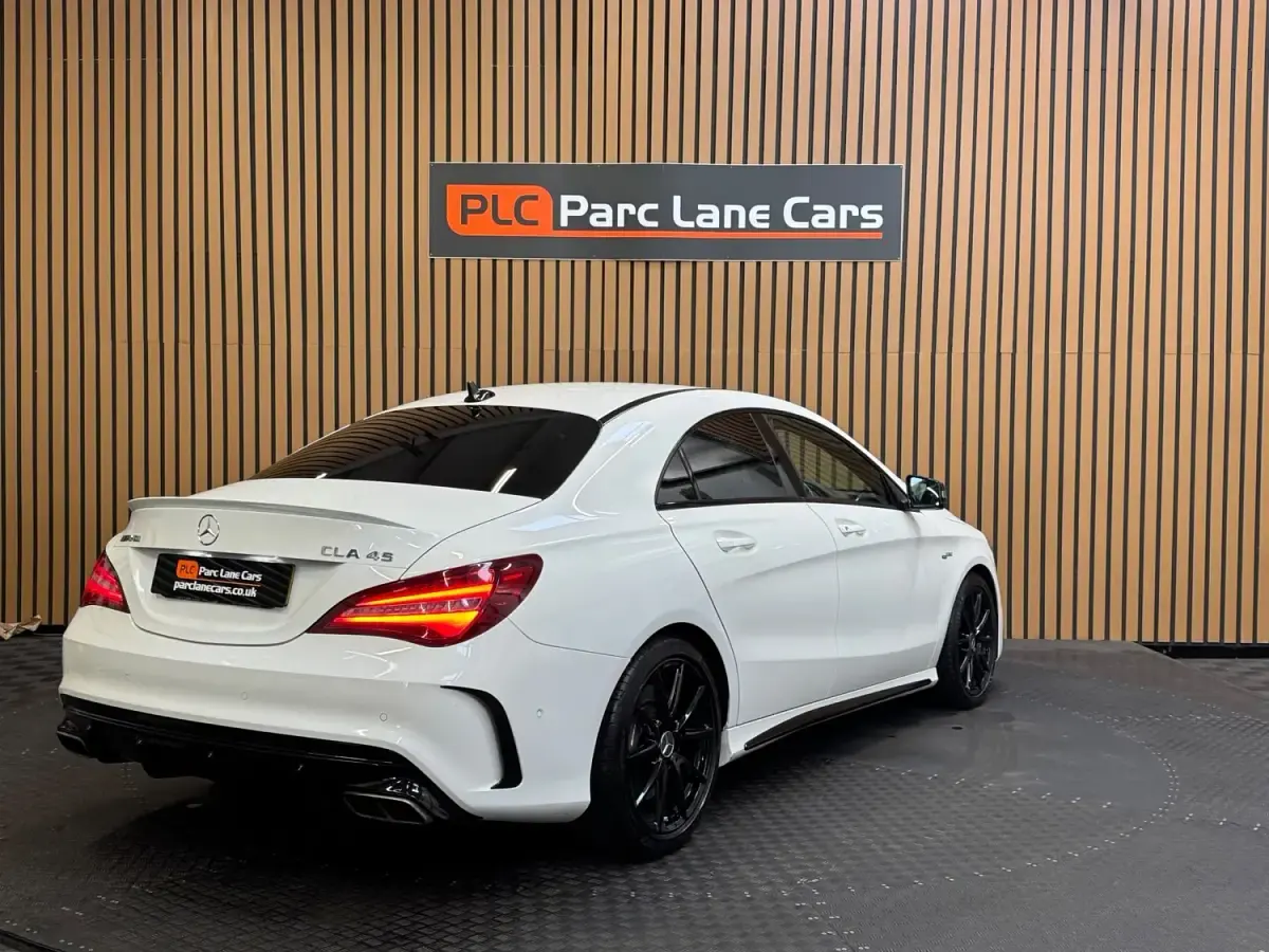 Usado Mercedes CLA45 AMG AMG 2018 Branco Sedan