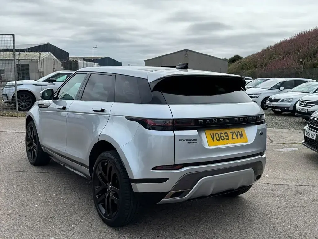 Used Land Rover Range Rover evoque R-Dynamic 240 HP (176 kW) 2019 Silver SUV