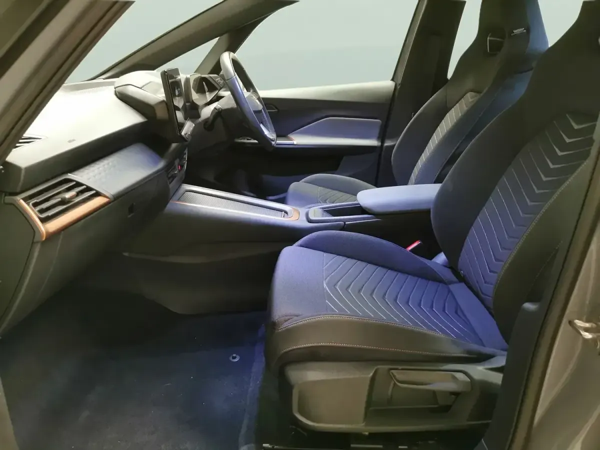 Usado Cupra Born 150 kW (204 HP) 2023 Cinzento Citadino