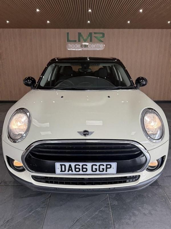 Used Mini Cooper Clubman 136 HP (100 kW) 2016 White Estate