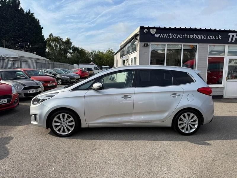 Used Kia Carens 134 HP (98 kW) 2014 Silver MPV