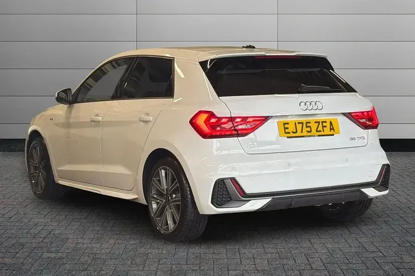 Used Audi A1 Sportback S-Line 148 HP (108 kW) 2025 Glacier white Hatchback