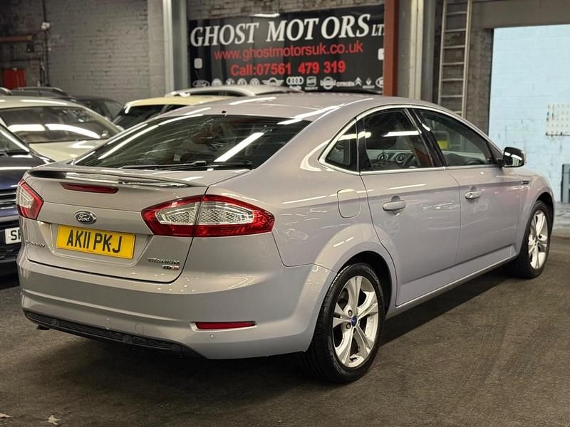 Used Ford Mondeo Titanium 2011 Silver Hatchback
