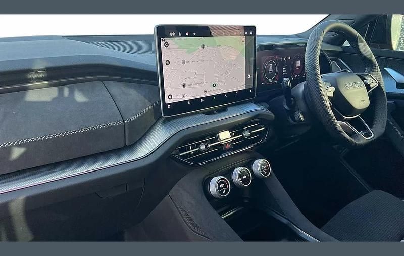 New Skoda Kodiaq SportLine 200 HP (147 kW) 2025 Red SUV