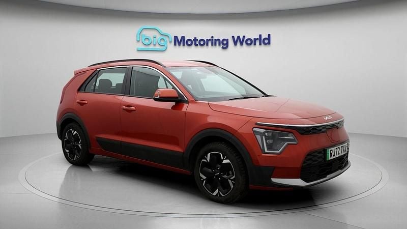 Orange Used 2022 Kia Niro SUV | £16,100 (Good price) - Image 1/4