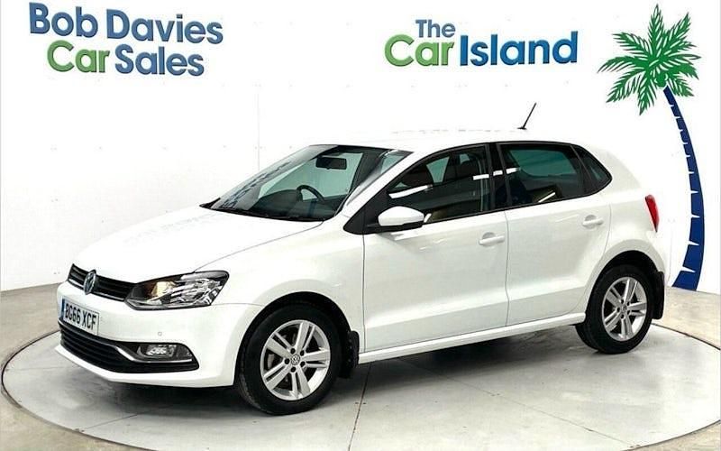 Used VW Polo Match 90 HP (66 kW) 2016 White Hatchback