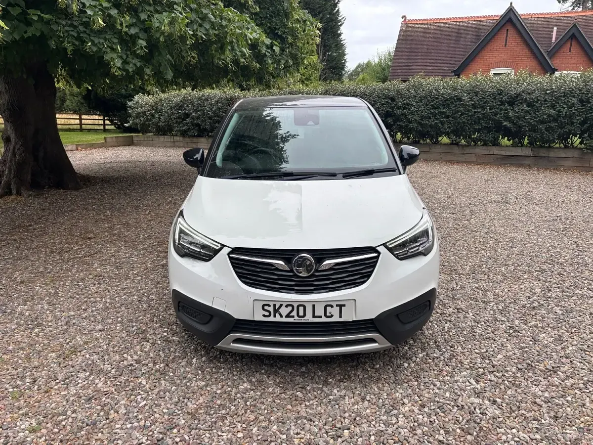 Used Vauxhall Crossland X 2020 White SUV