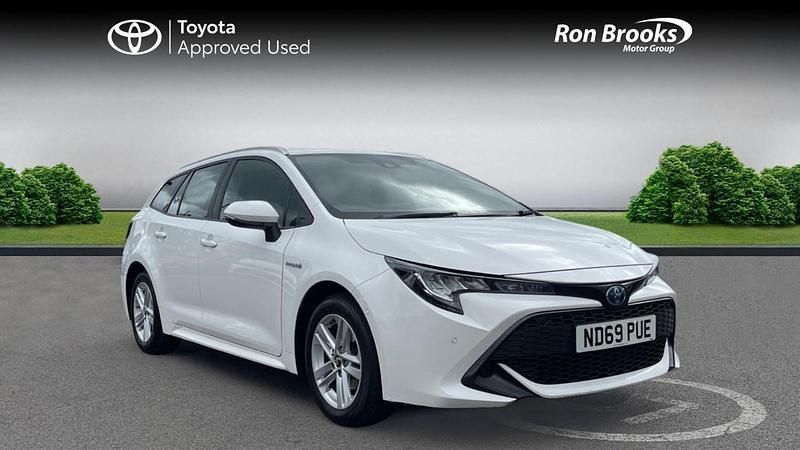 White Used 2020 Toyota Corolla Estate | £15,723 (Good price) - Image 1/4