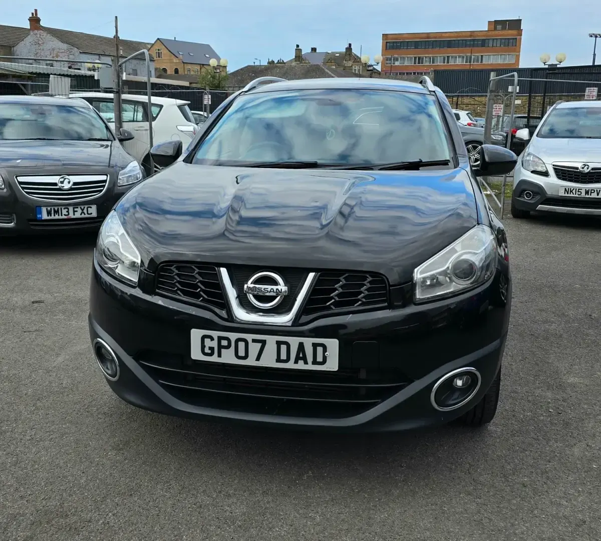 Second-hand Nissan Qashqai +2 N-TEC 2011 Negru SUV