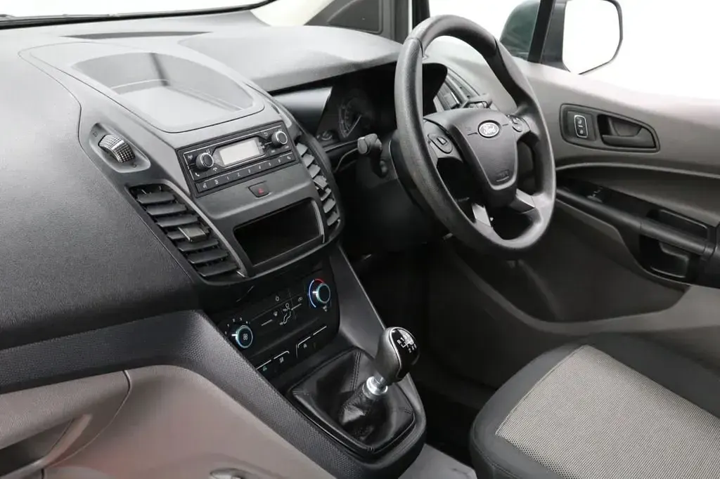 Usado Ford Transit Connect 75 HP (55 kW) 2021 Branco Monovolume