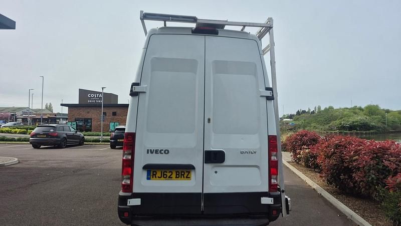Begagnad Iveco Daily 2012 Vit Van
