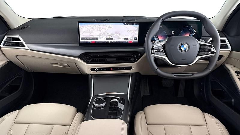 Usado BMW 320 Sport Line 181 HP (133 kW) 2025 Azul