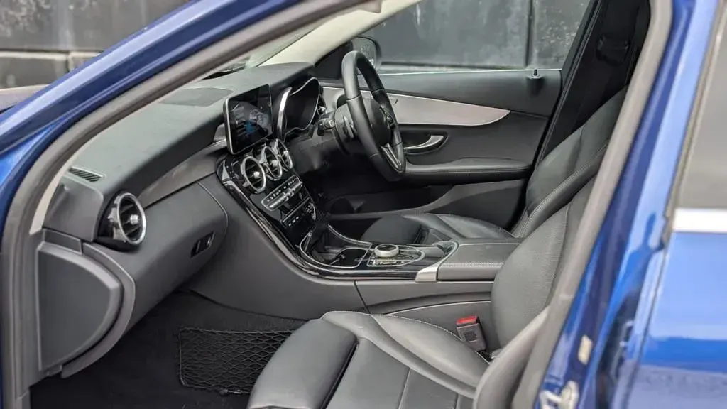 Used Mercedes C200 2021 Blue Estate