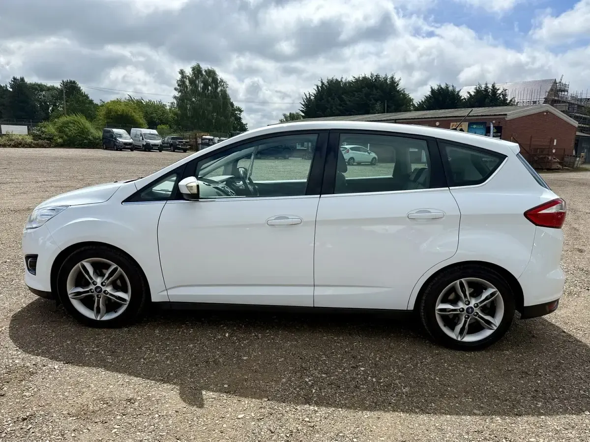 Used Ford C-MAX Titanium X 115 HP (84 kW) 2015 White MPV