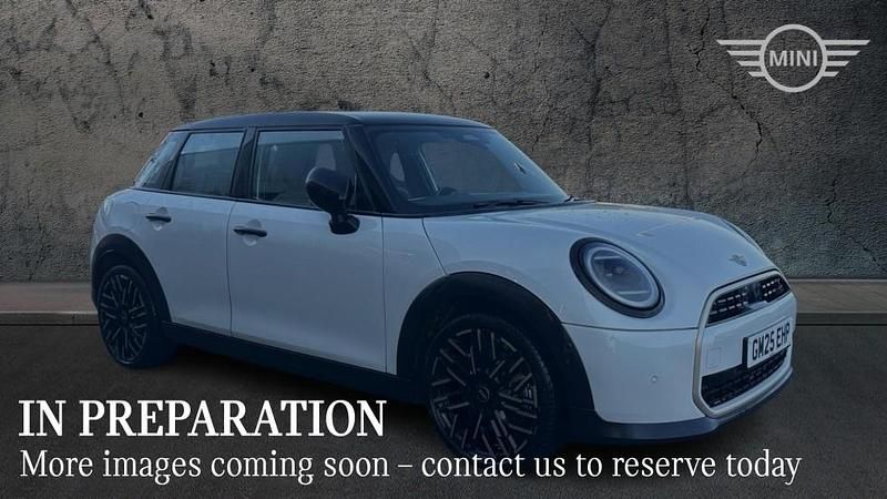 Used Mini Cooper S Hatch 201 HP (147 kW) 2025 White Hatchback