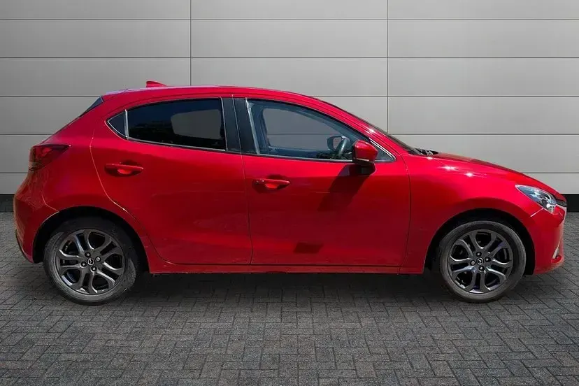 Used Mazda 2 Inclusive 90 HP (66 kW) 2018 Red Hatchback