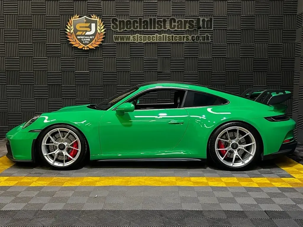Used Porsche 911 GT3 510 HP (375 kW) 2021 Green Coupe