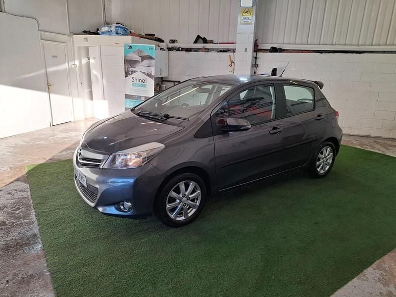 Used Toyota Yaris 2013 Grey Hatchback