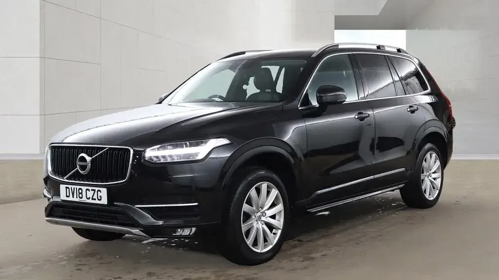 Used Volvo XC90 Momentum 2018 Black SUV
