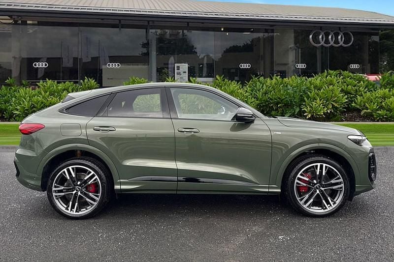 New Audi Q5 Sportback Sport 2026 Green SUV