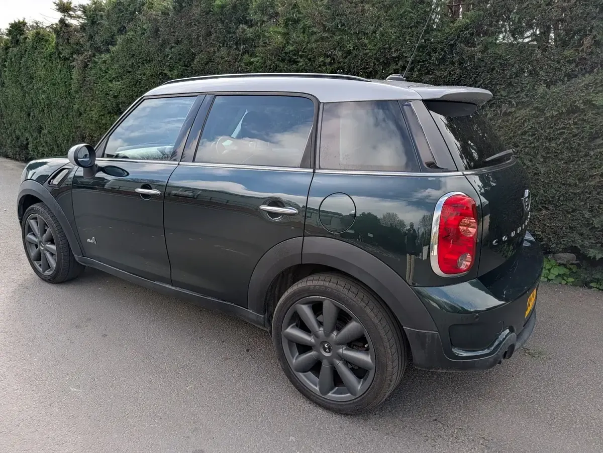 Used Mini Cooper S Countryman 184 HP (135 kW) 2011 Green SUV