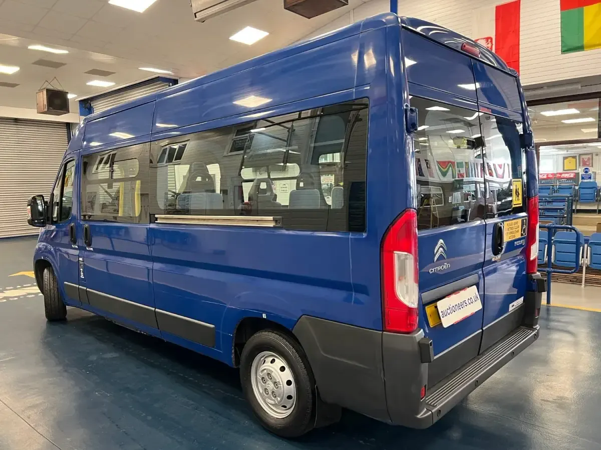 Used Citroën Relay 130 HP (95 kW) 2014 Blue Van