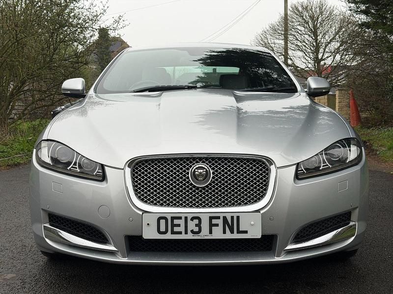 Usado Jaguar XF Premium Luxury 2013 Prateado Sedan