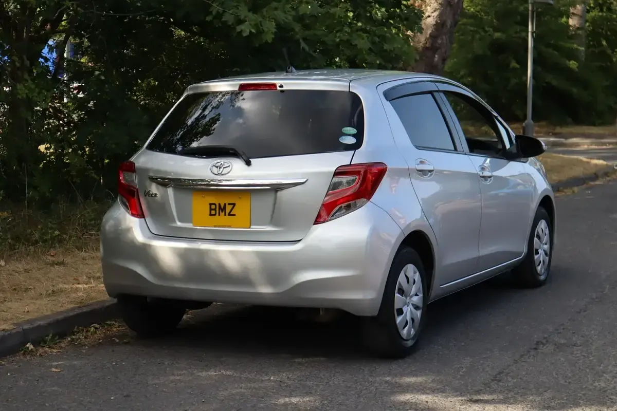 Used Toyota Yaris Edition 2015 Silver Hatchback