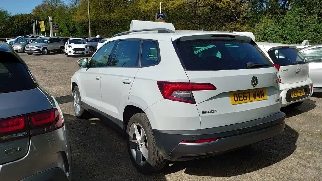 Używany Skoda Karoq SE Technology 150 KM (110 kW) 2018 Biały SUV