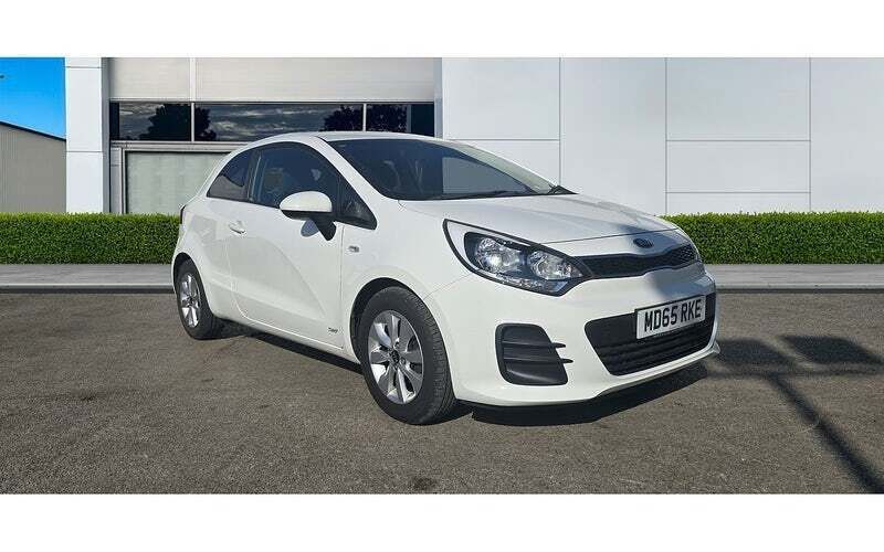 Used 2015 Kia Rio Hatchback | £5,499 (Fair price) - Image 1/4